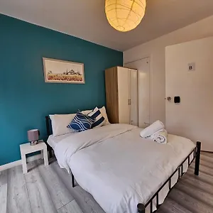 https://mile-end-rooms.brighton-hotels-england.com