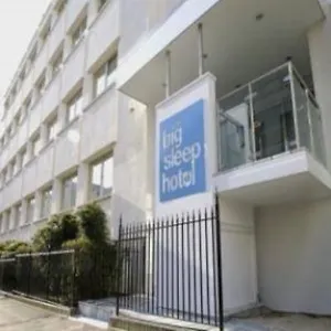 https://big-sleep-cheltenham.cardiffhotelswales.com